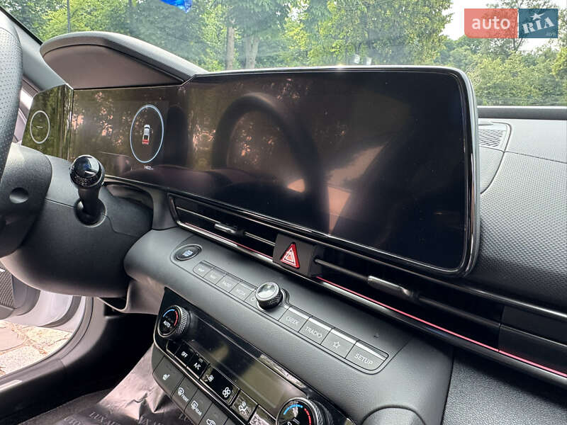 Седан Hyundai Elantra 2023 в Киеве