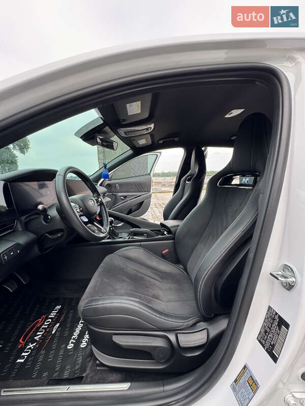 Седан Hyundai Elantra 2023 в Киеве