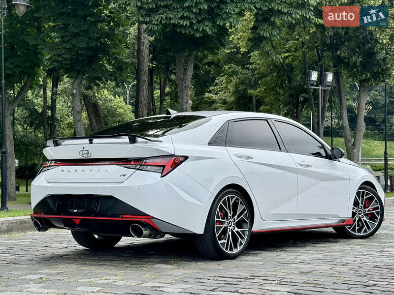 Седан Hyundai Elantra 2023 в Киеве