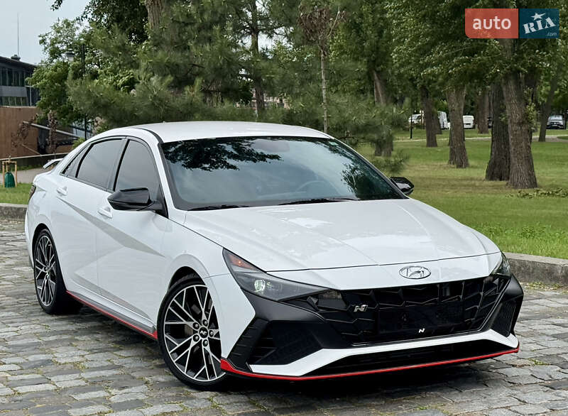 Седан Hyundai Elantra 2023 в Киеве