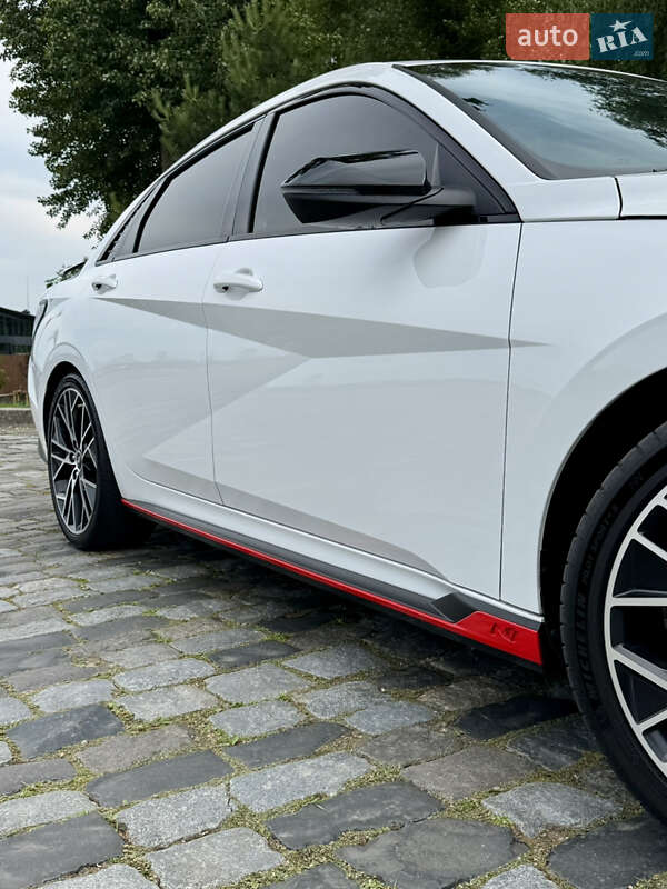 Седан Hyundai Elantra 2023 в Киеве