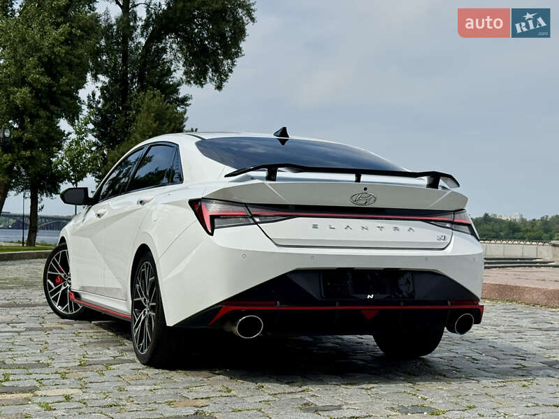 Седан Hyundai Elantra 2023 в Киеве