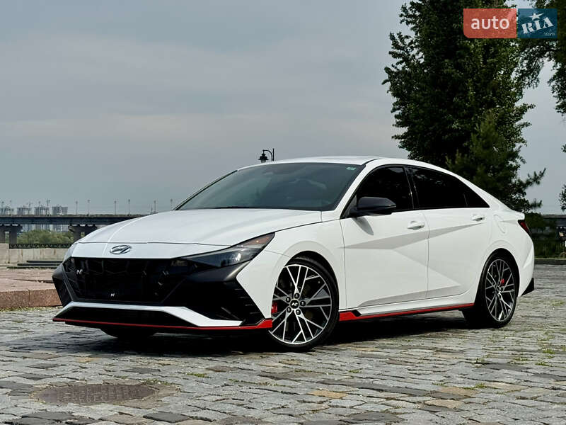 Седан Hyundai Elantra 2023 в Киеве
