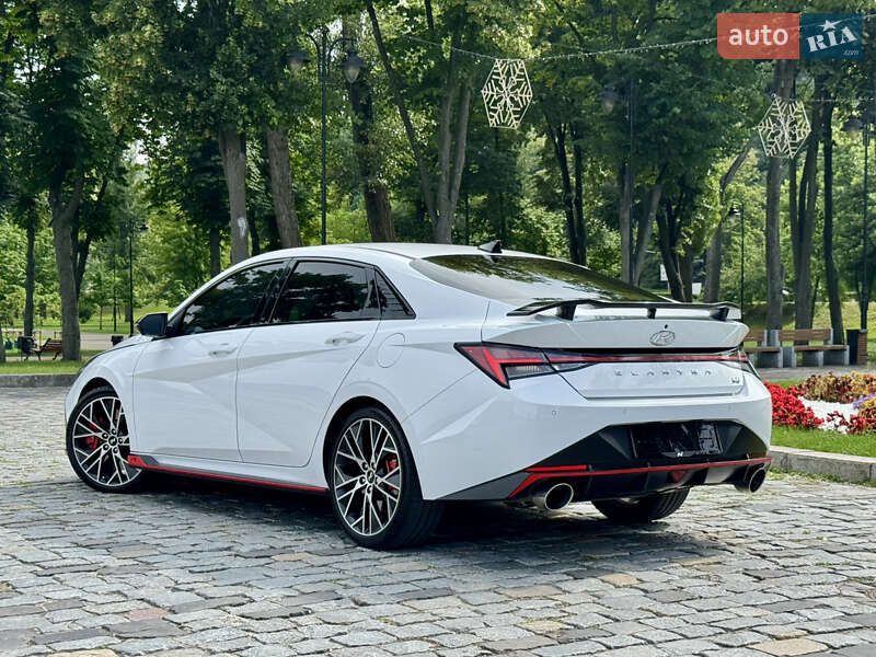 Седан Hyundai Elantra 2023 в Киеве