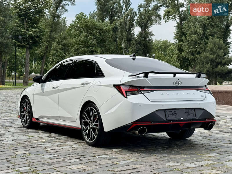 Седан Hyundai Elantra 2023 в Киеве