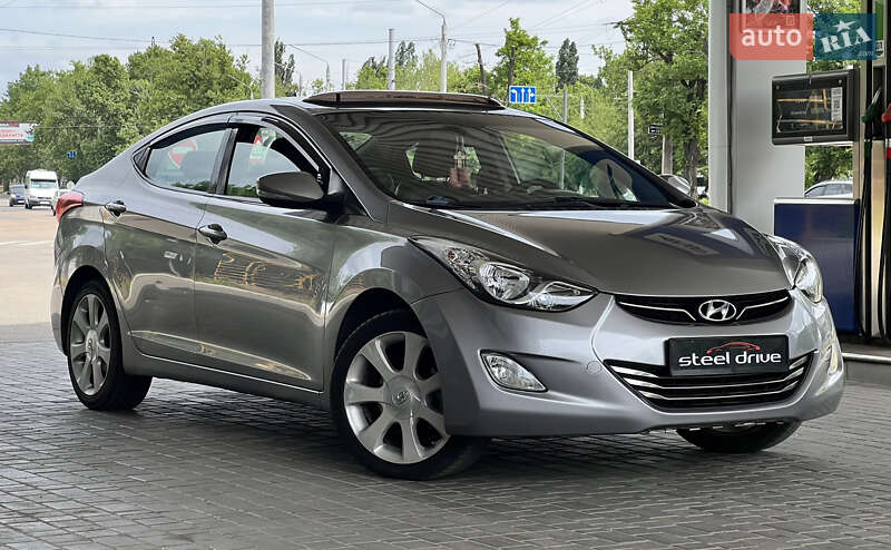 Hyundai Elantra 2013