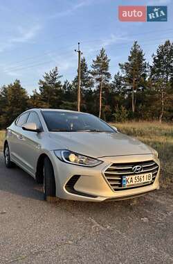 Седан Hyundai Elantra 2016 в 
