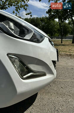 Седан Hyundai Elantra 2014 в 