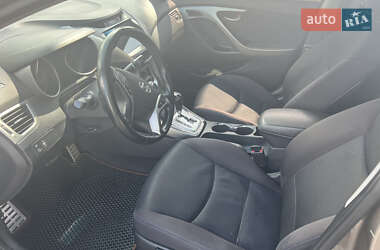Седан Hyundai Elantra 2011 в 