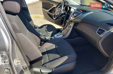 Седан Hyundai Elantra 2012 в 