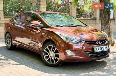 Седан Hyundai Elantra 2012 в Києві