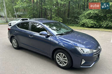 Седан Hyundai Elantra 2019 в 