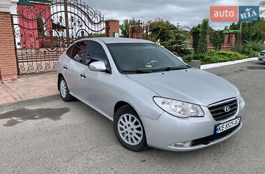 Седан Hyundai Elantra 2010 в Кам'янському