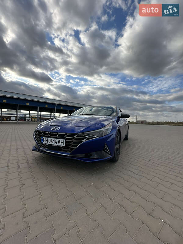 Седан Hyundai Elantra 2020 в Одессе