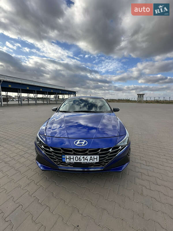 Седан Hyundai Elantra 2020 в Одессе
