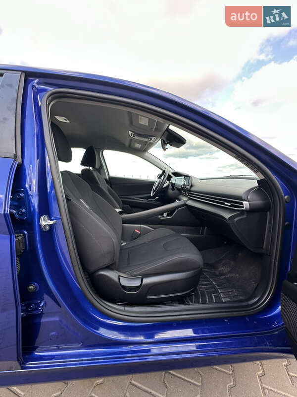 Седан Hyundai Elantra 2020 в Одессе