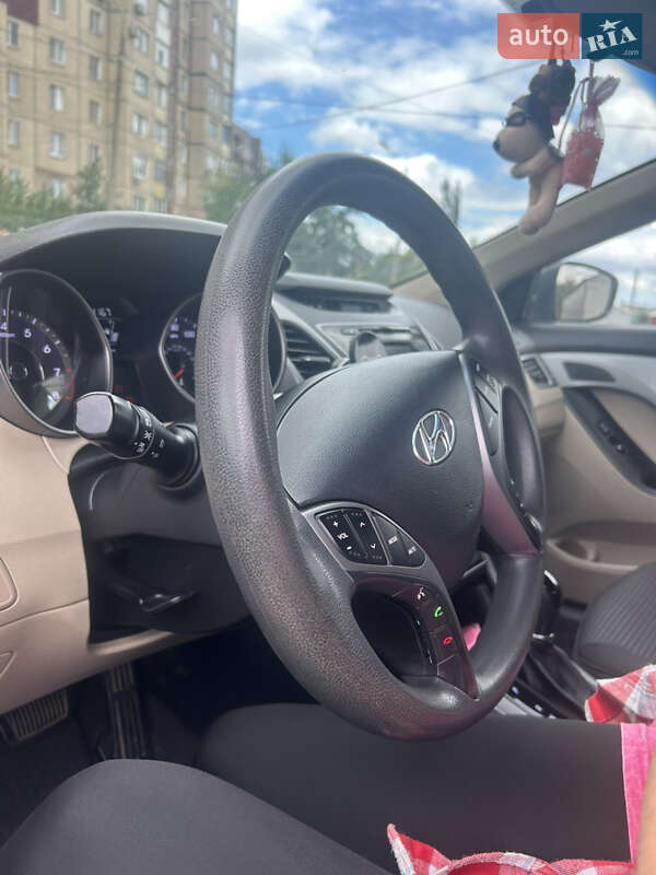 Седан Hyundai Elantra 2013 в Кривом Роге фото 32 Седан Hyundai Elantra 2013 в Кривом Роге