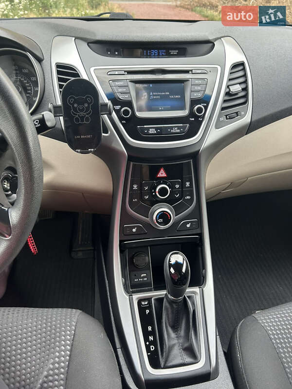 Седан Hyundai Elantra 2013 в Кривом Роге фото 22 Седан Hyundai Elantra 2013 в Кривом Роге