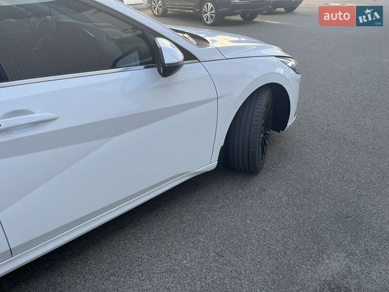 Седан Hyundai Elantra 2021 в Броварах