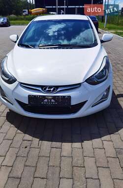 Седан Hyundai Elantra 2015 в Киеве