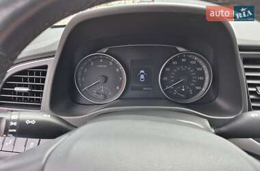 Седан Hyundai Elantra 2016 в 