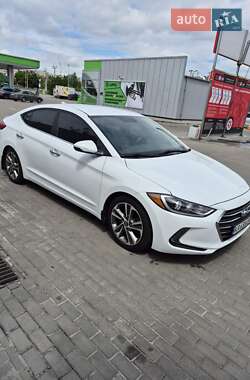 Седан Hyundai Elantra 2016 в 