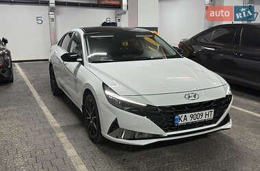 Седан Hyundai Elantra 2021 в Львове