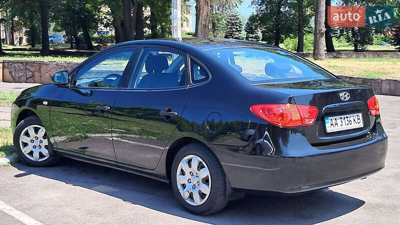 Седан Hyundai Elantra 2008 в Кам'янському