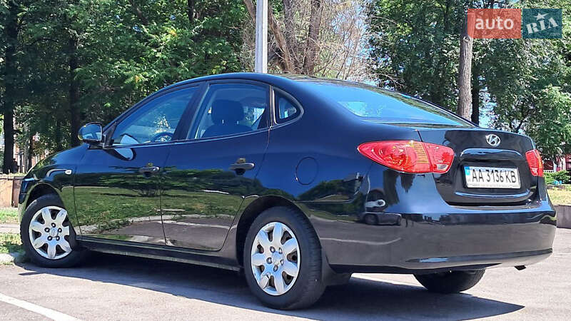 Седан Hyundai Elantra 2008 в Кам'янському