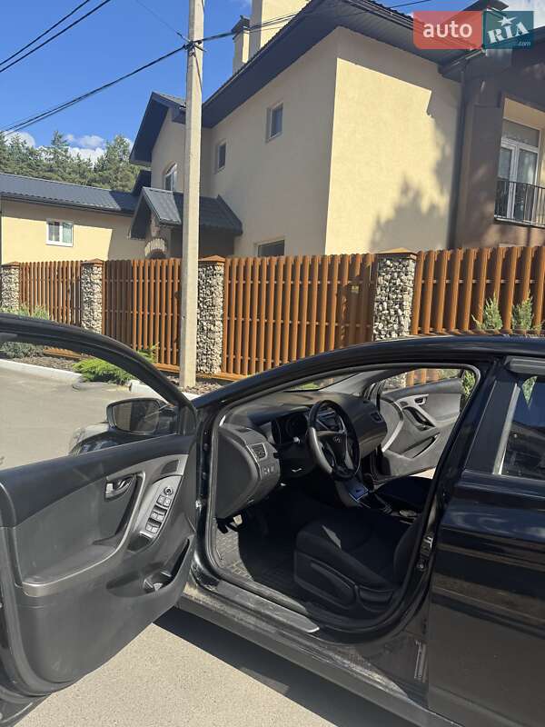 Седан Hyundai Elantra 2011 в Полтаве фото 5 Седан Hyundai Elantra 2011 в Полтаве