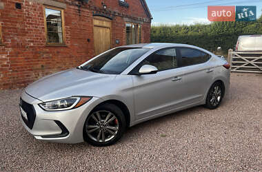 Седан Hyundai Elantra 2017 в 