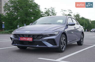 Седан Hyundai Elantra 2024 в 