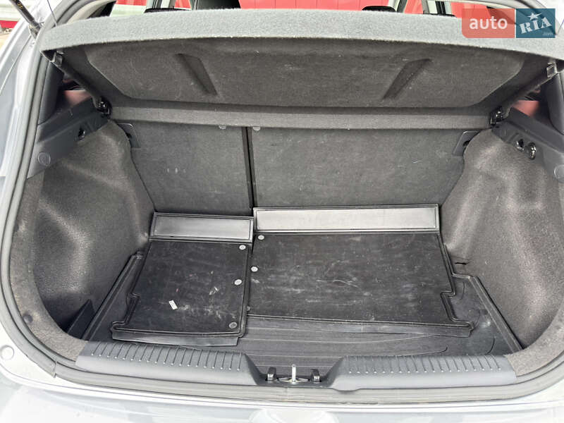 Хэтчбек Hyundai Elantra 2014 в Киеве