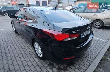 Седан Hyundai Elantra 2015 в 