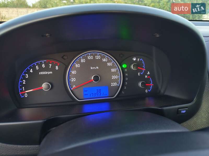 Седан Hyundai Elantra 2008 в Николаеве