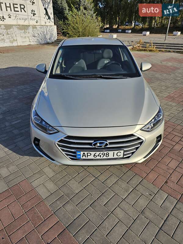 Седан Hyundai Elantra 2017 в Запорожье