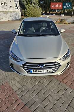 Седан Hyundai Elantra 2017 в 