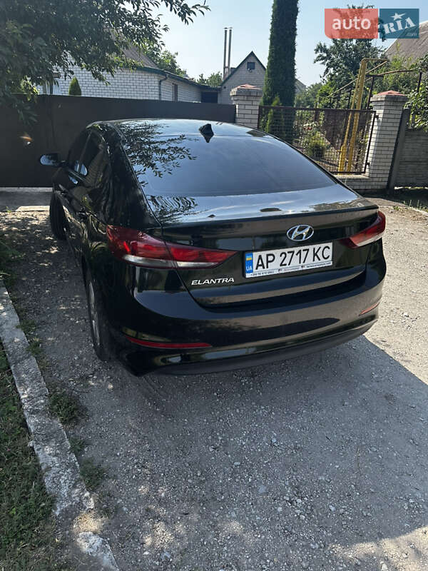 Седан Hyundai Elantra 2016 в Запорожье
