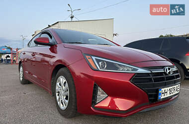 Седан Hyundai Elantra 2019 в 