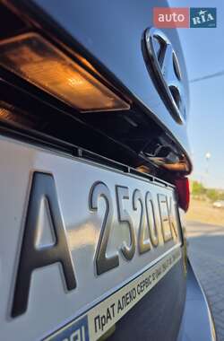 Седан Hyundai Elantra 2013 в 
