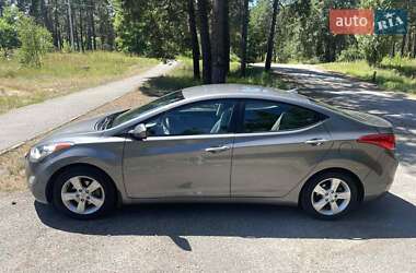 Седан Hyundai Elantra 2012 в 