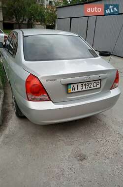 Седан Hyundai Elantra 2004 в 
