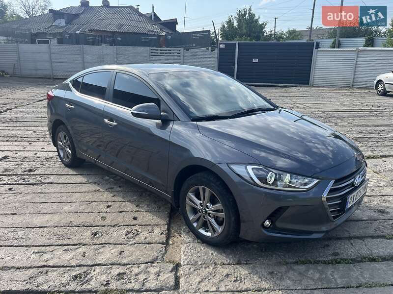 Hyundai Elantra 2018