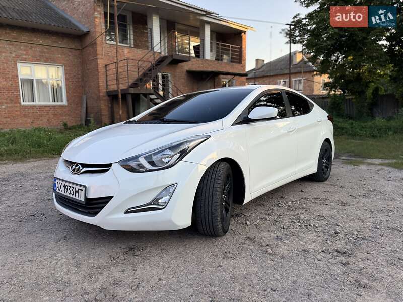 Седан Hyundai Elantra 2014 в Богодухове