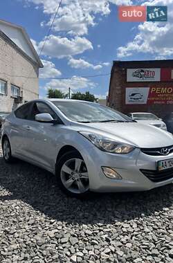 Седан Hyundai Elantra 2012 в 