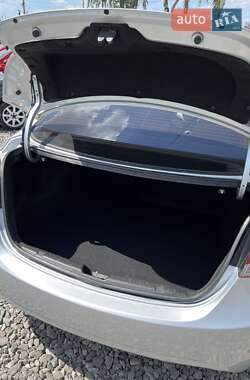 Седан Hyundai Elantra 2012 в 