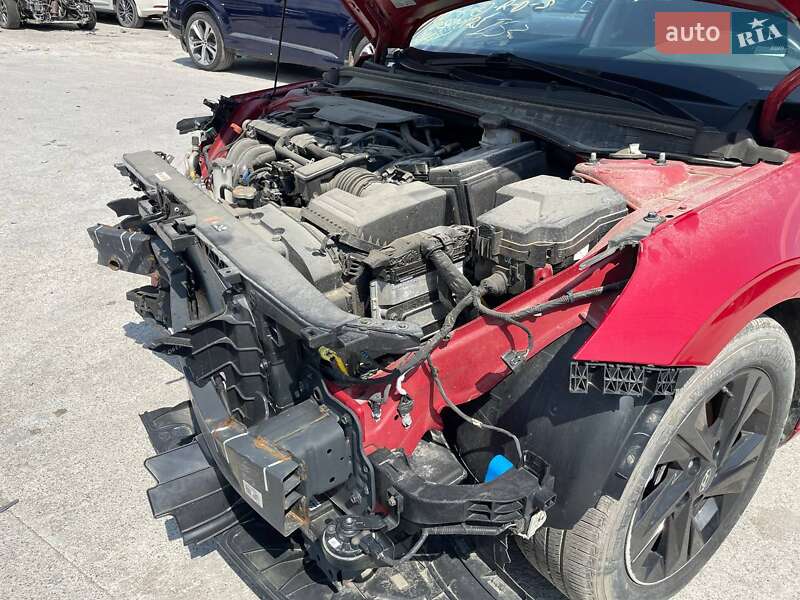 Седан Hyundai Elantra 2021 в Киеве