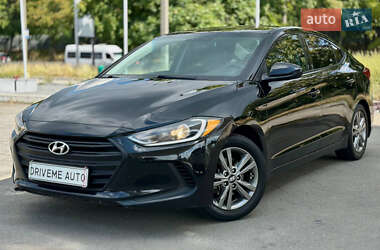 Седан Hyundai Elantra 2016 в Днепре
