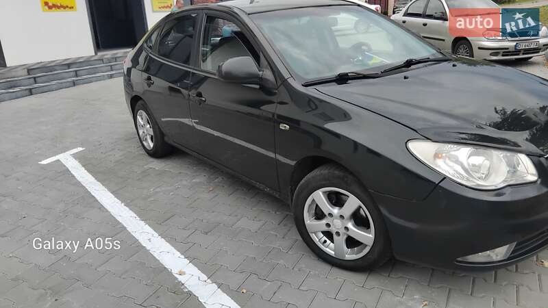 Хэтчбек Hyundai Elantra 2007 в Киеве