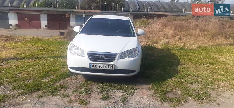 Седан Hyundai Elantra 2008 в Харькове